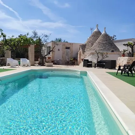 Trulli Bella Vite * Путиньяно
