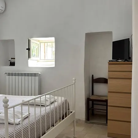 Trulli Bella Vite Путиньяно